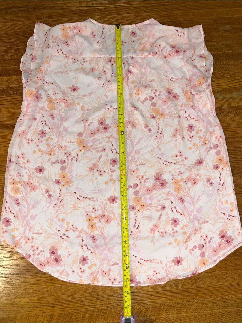 Chaus Woman’s Pink Floral Flutter Sleeve Blouse - Picture 3 of 8